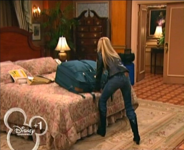miley-cyrus_dot_com-hannahmontana-ep12caps0176.jpeg